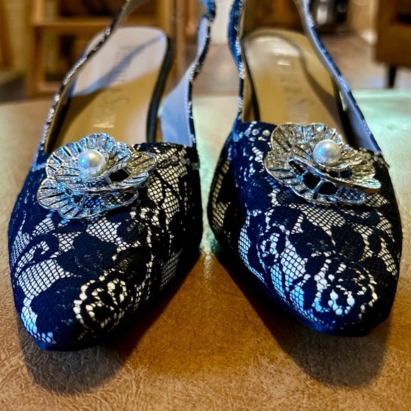 Whittall & Shon Slingback Lace, Rhinestones & Pearls Heels Size 8 NEW - Picture 11 of 17